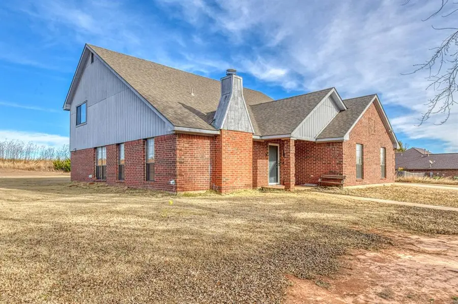 1027 Woodbrook Boulevard, Purcell, OK 73080 - Image #2