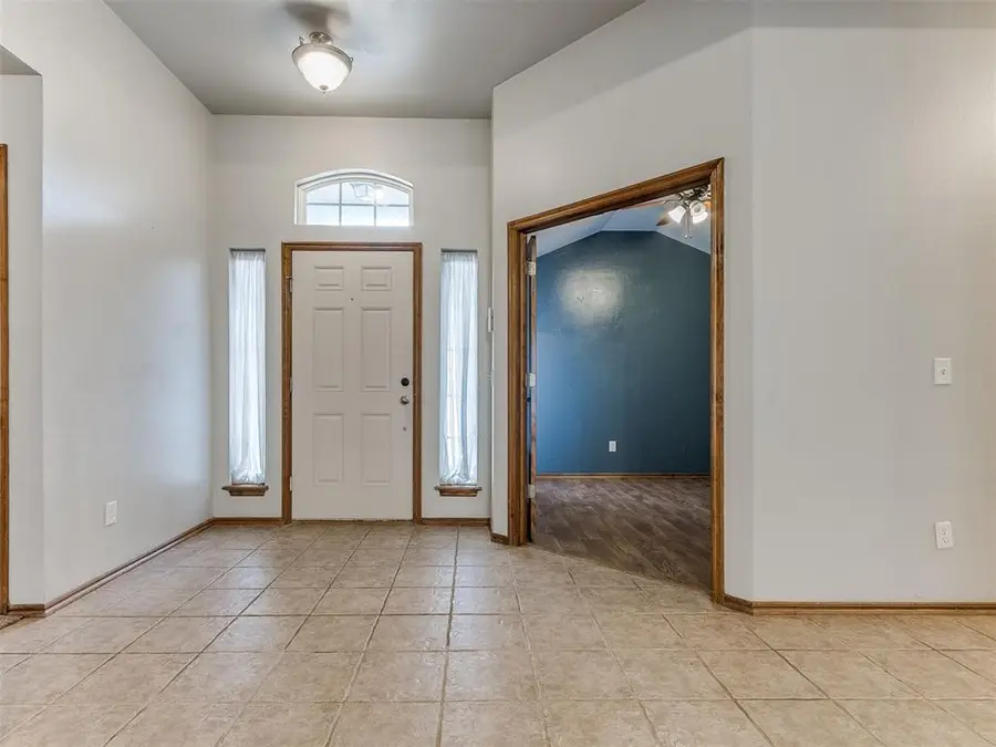 3917 Pamela Lane, Yukon, OK 73099 - Image #3