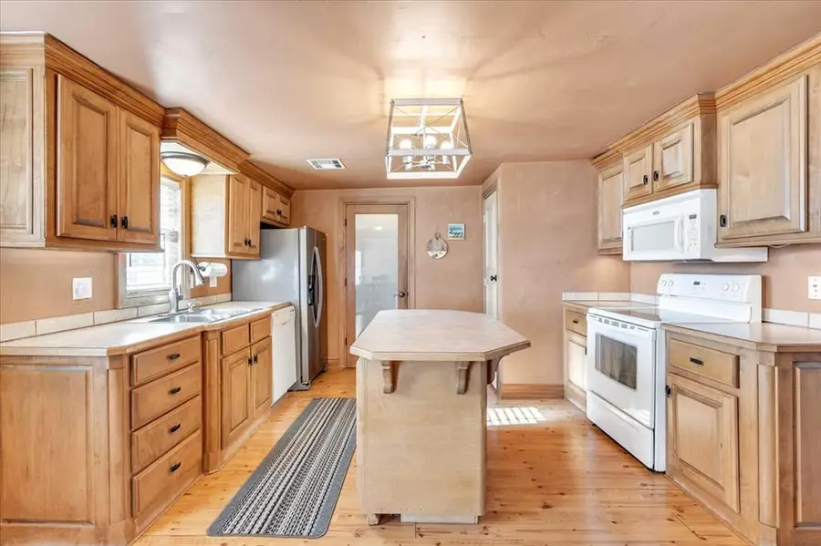 402 E Main Street, Stroud, OK 74079 - Image #2