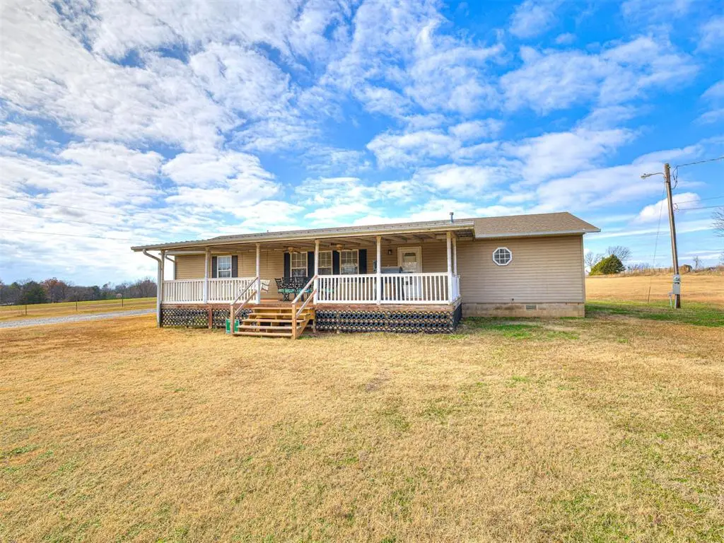 16710 Kings Road, Shawnee, OK 74801 - Image #1