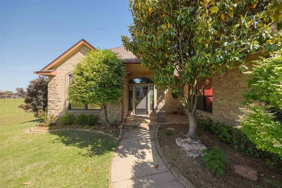 10681 NW 107th Street, Yukon, OK 73099 - Image #3