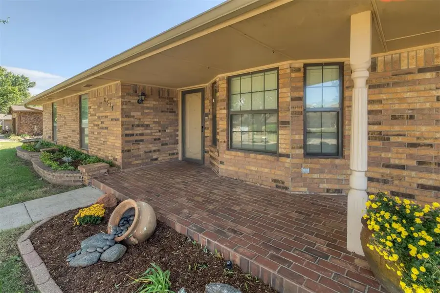 8324 NW 118th Street, Oklahoma City, OK 73162 - Image #2
