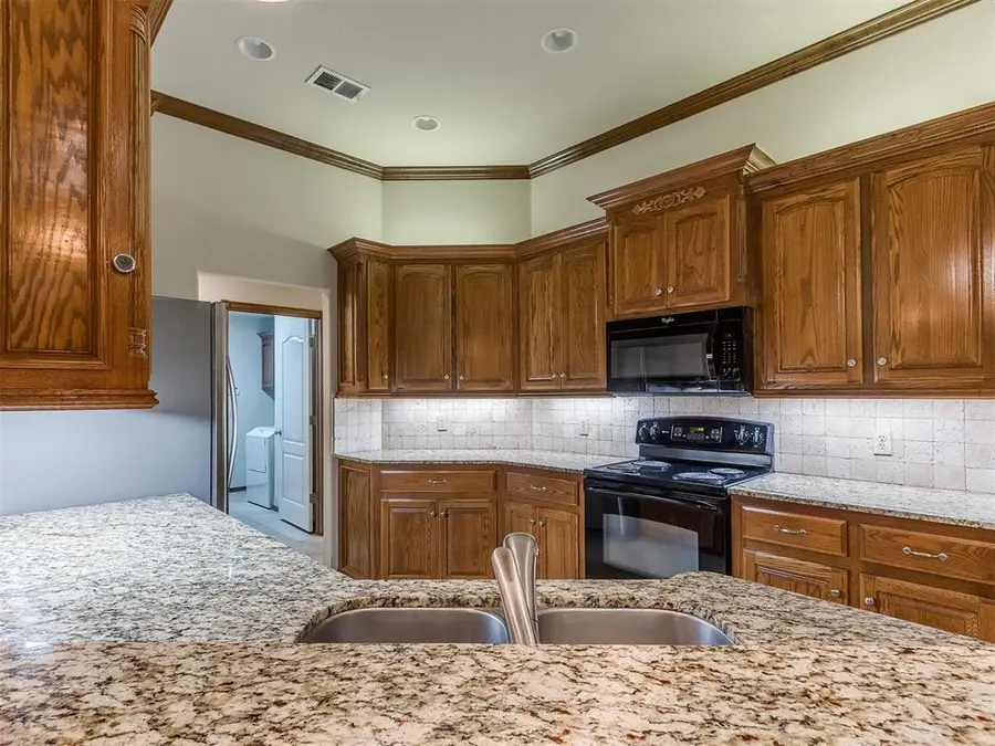 604 N Timber Road, Midwest City, OK 73130 - Image #3