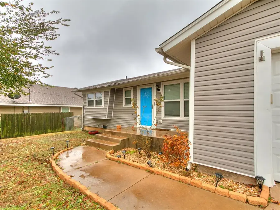 1017 S Anderson Road, Choctaw, OK 73020 - Image #2