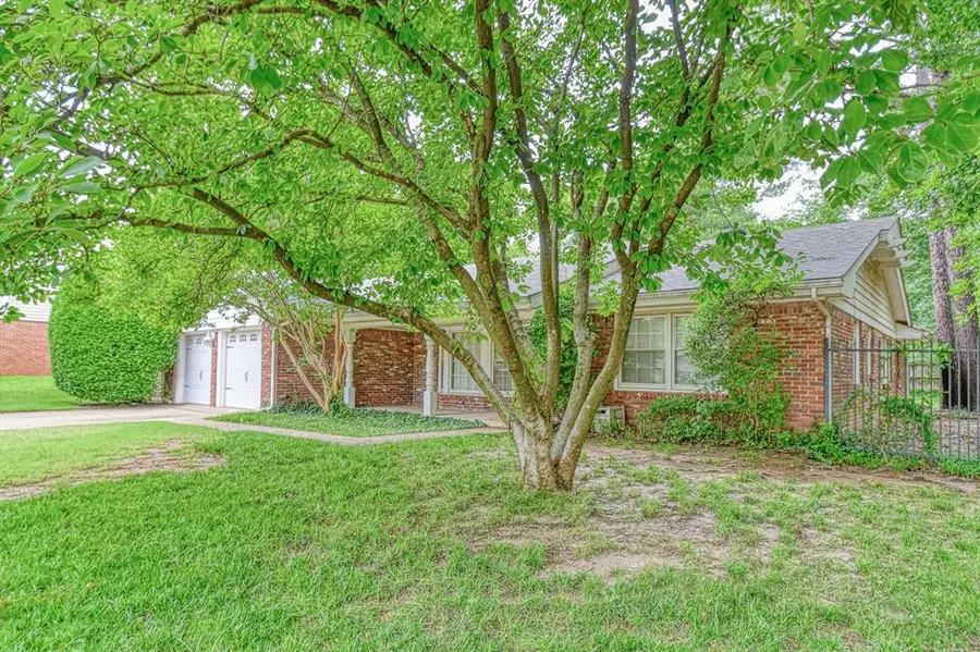 1109 Westbrooke Terrace, Norman, OK 73072 - Image #2