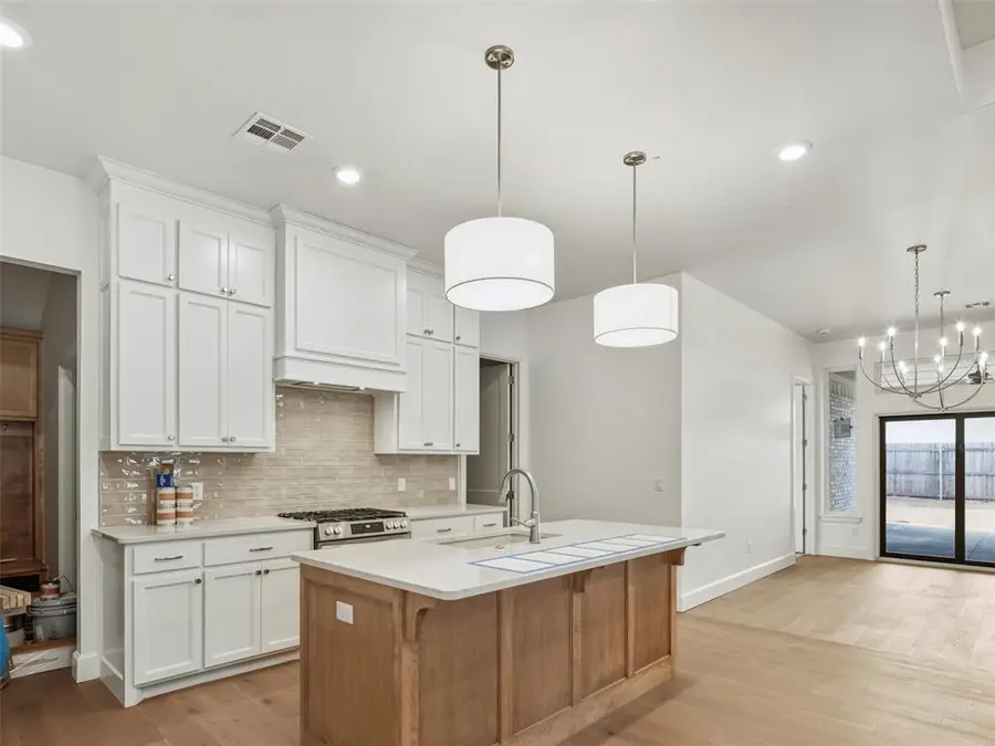 16317 Blackberry Farm Road, Edmond, OK 73013 - Image #3