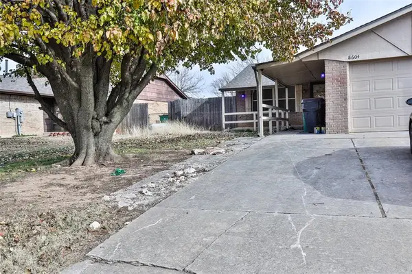 8604 S Brookline Avenue, Oklahoma City, OK 73159