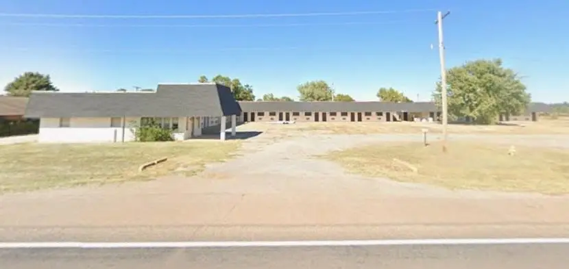 807 W Oklahoma Avenue, Okeene, OK 73763 - Image #1