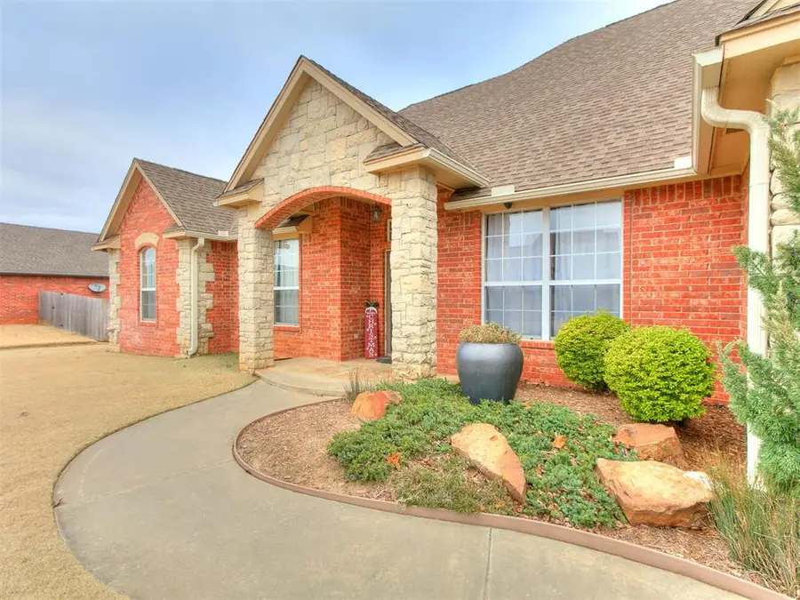 726 Silver Tree Drive, Choctaw, OK 73020 - Image #3