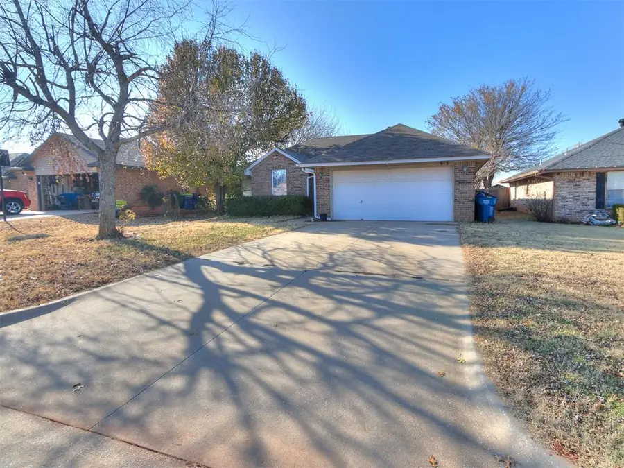 913 N Kirk Way, Mustang, OK 73064 - Image #2