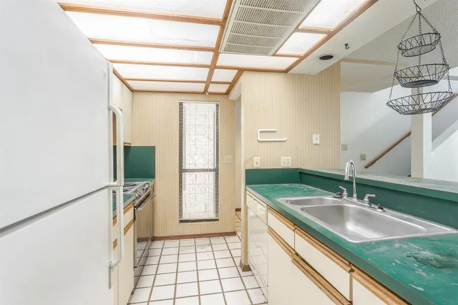 915 NW 7th Street #205, Oklahoma City, OK 73106 - #3