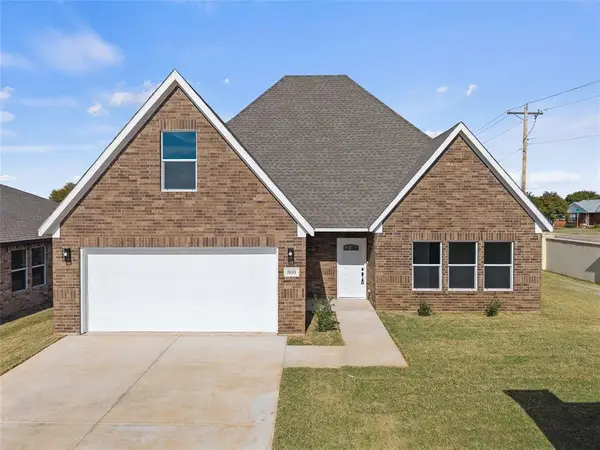 800 Chateau Court, Kingfisher, OK 73750