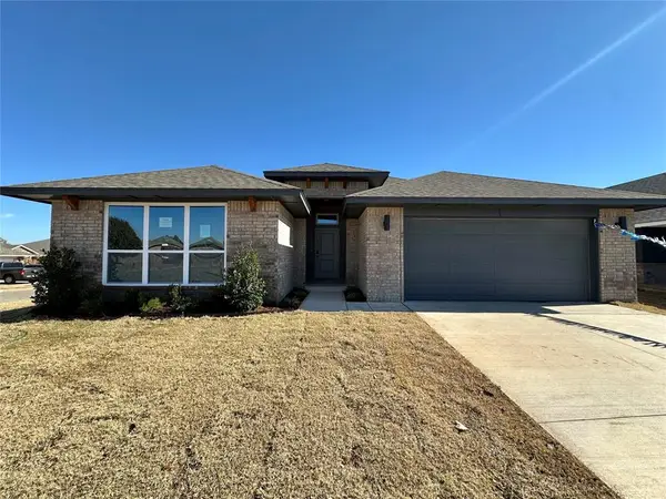 1000 Redwood Creek Drive, Yukon, OK 73099