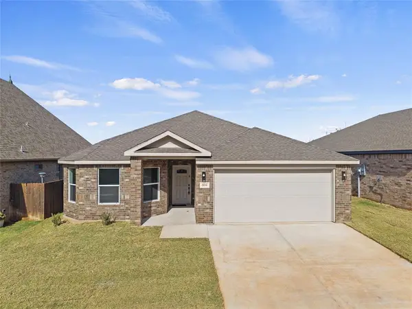 804 Chateau Court, Kingfisher, OK 73750
