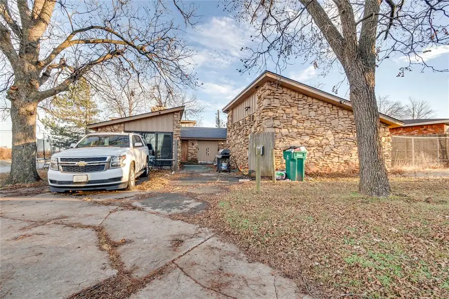 6300 S Broadway Drive, Oklahoma City, OK 73139 - Image #2