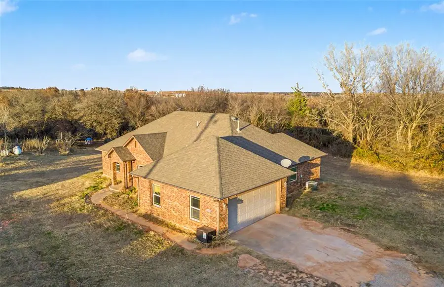 12370 Spruce Road, Lindsay, OK 73052 - Image #3