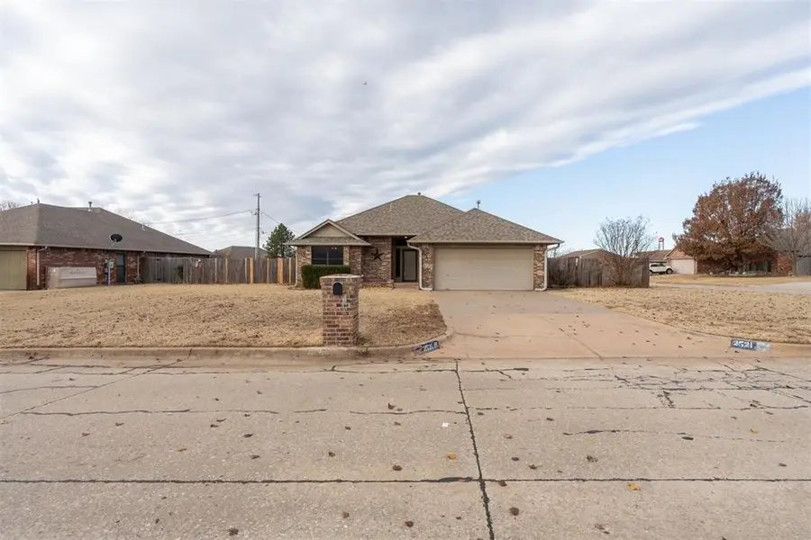 2521 Highland Drive, Moore, OK 73160 - Image #2