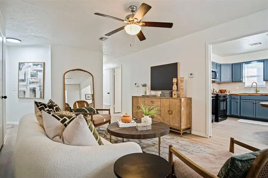 1112 NW 104th Street, Oklahoma City, OK 73114 - Image #2