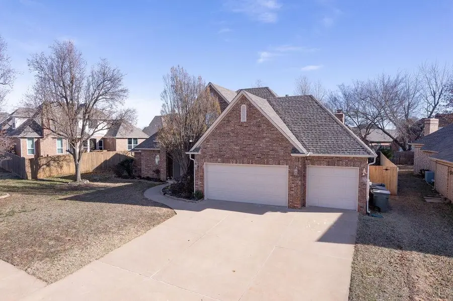 2416 Glen Hollow Road, Edmond, OK 73034 - Image #2