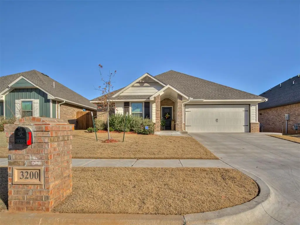 3200 Open Prairie Trail, Yukon, OK 73099 - Image #1