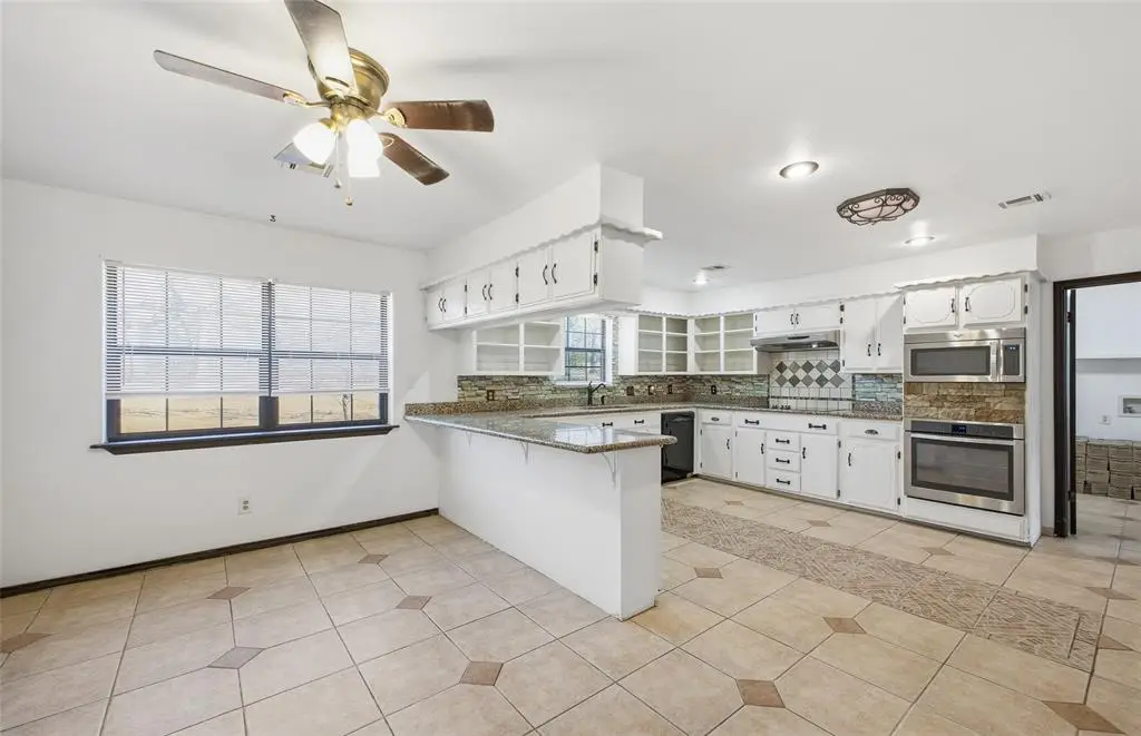 2140 Kimberlee Court, Norman, OK 73026 - Image #1