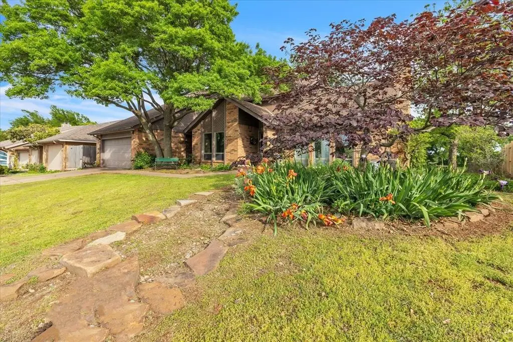 2122 Edinburg Drive, Yukon, OK 73099 - #1