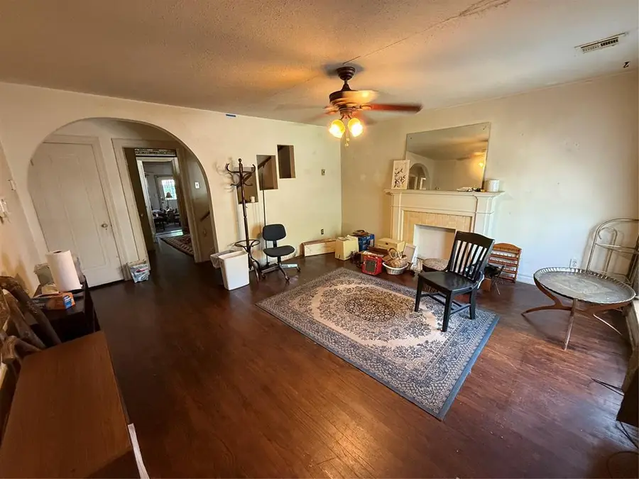 2504 NW 40th Street, Oklahoma City, OK 73112 - #3