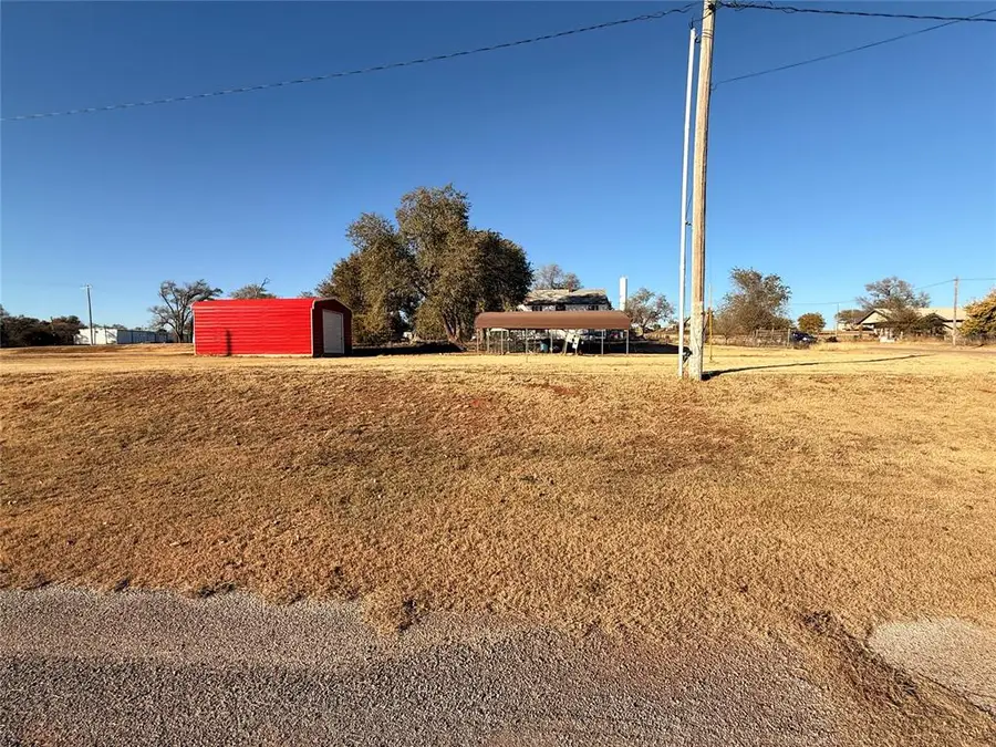 112 E Main Street, Foss, OK 73647 - Image #3