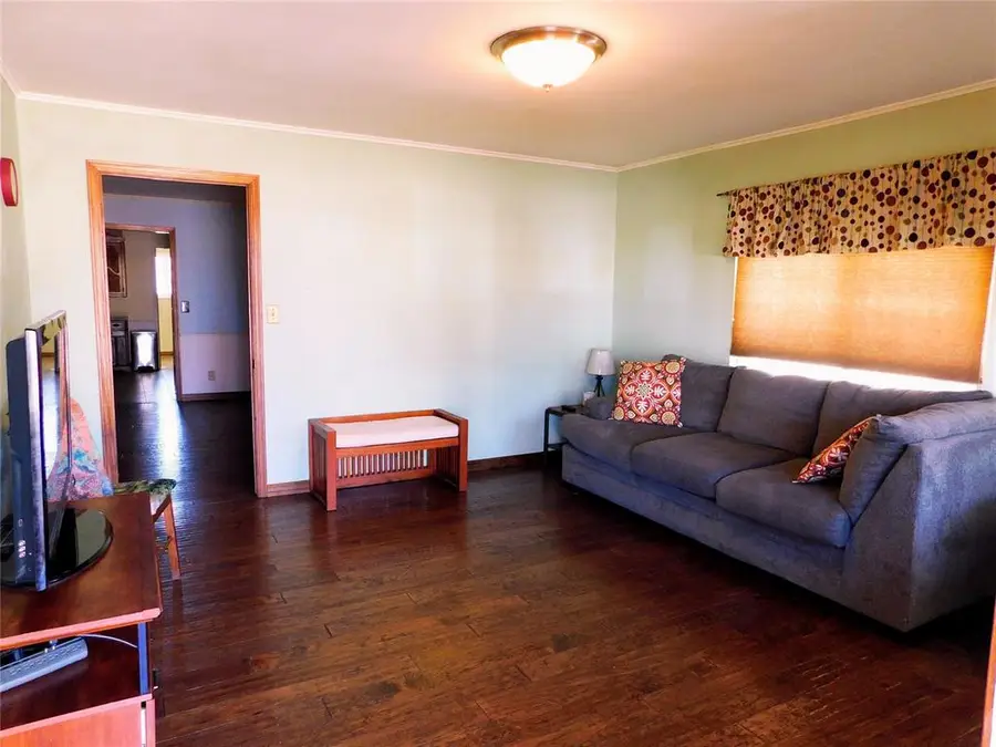 1817 W Mansur Avenue, Guthrie, OK 73044 - Image #2