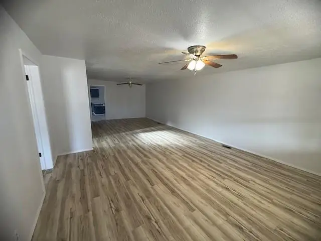 308 S Cordell Street, Cordell, OK 73632 - #2