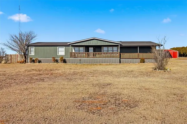 21821 E 1390 Road, Hobart, OK 73651