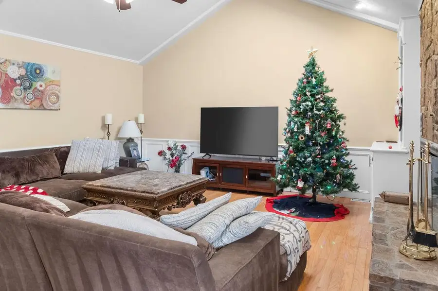 2216 E 37th Street, Edmond, OK 73013 - Image #3