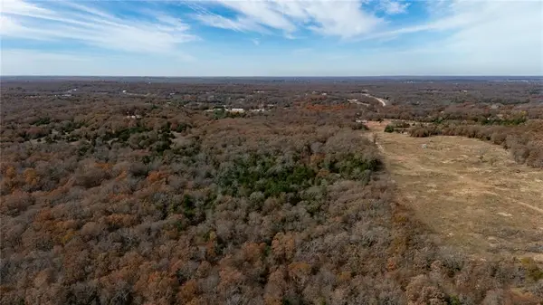 N Oak Road, Harrah, OK 73045