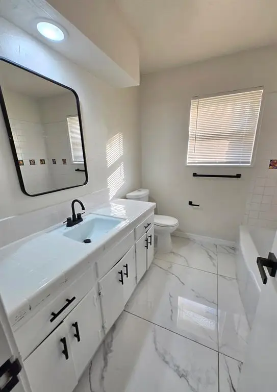 10304 N May Avenue, Oklahoma City, OK 73120 - Image #3