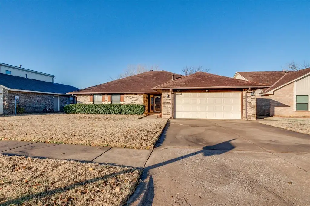 2013 Tanglewood Drive, Edmond, OK 73013 - Image #1