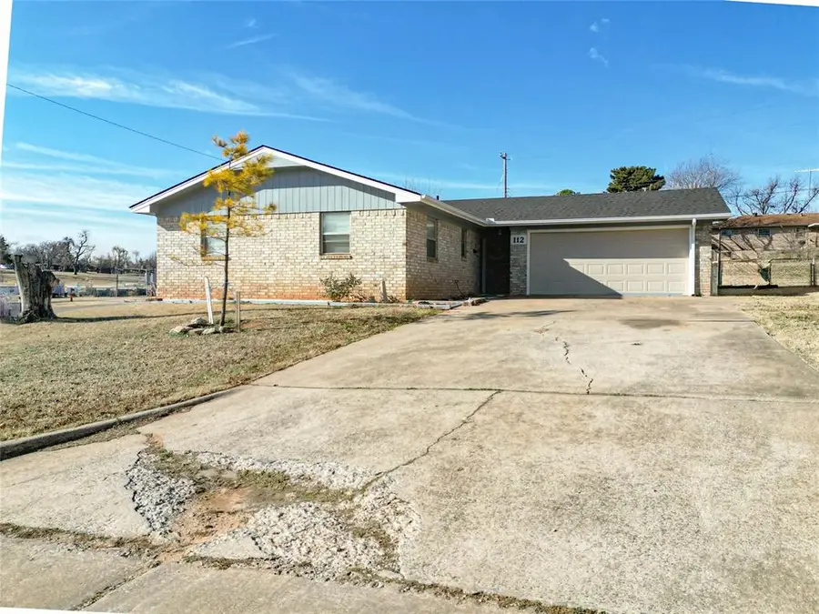 112 Taft Drive, Chickasha, OK 73018 - Image #2