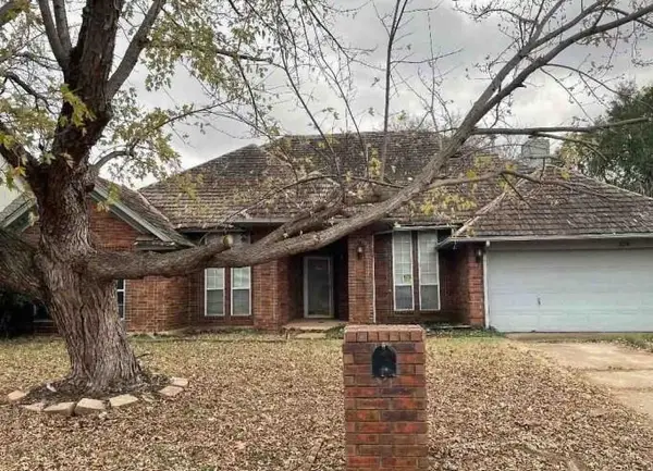 520 NW 167th Street, Edmond, OK 73012