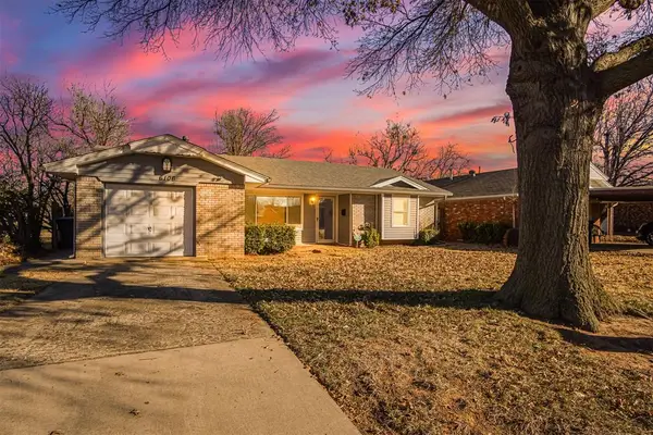 6106 S Hillcrest Drive, Oklahoma City, OK 73159