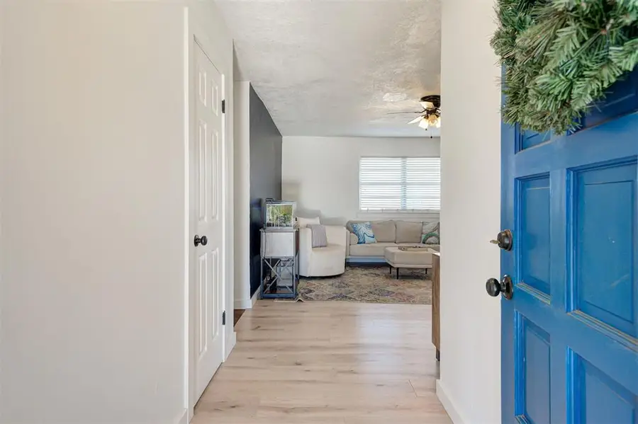 743 W Juniper Drive, Mustang, OK 73064 - Image #3