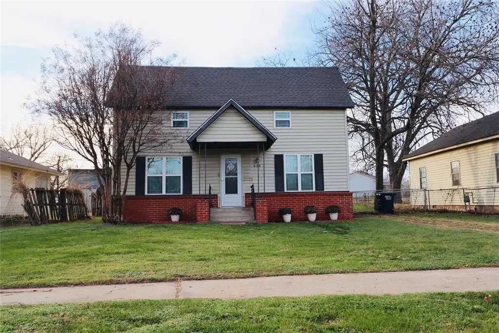 220 N Harrison Avenue, Shawnee, OK 74801 - Image #1