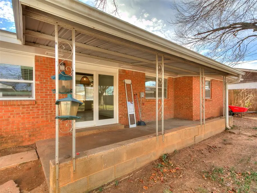 2329 Elwood Drive, Edmond, OK 73013 - Image #2