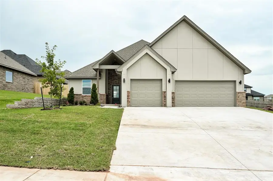 6101 Kinnick Drive, Edmond, OK 73034 - Image #2