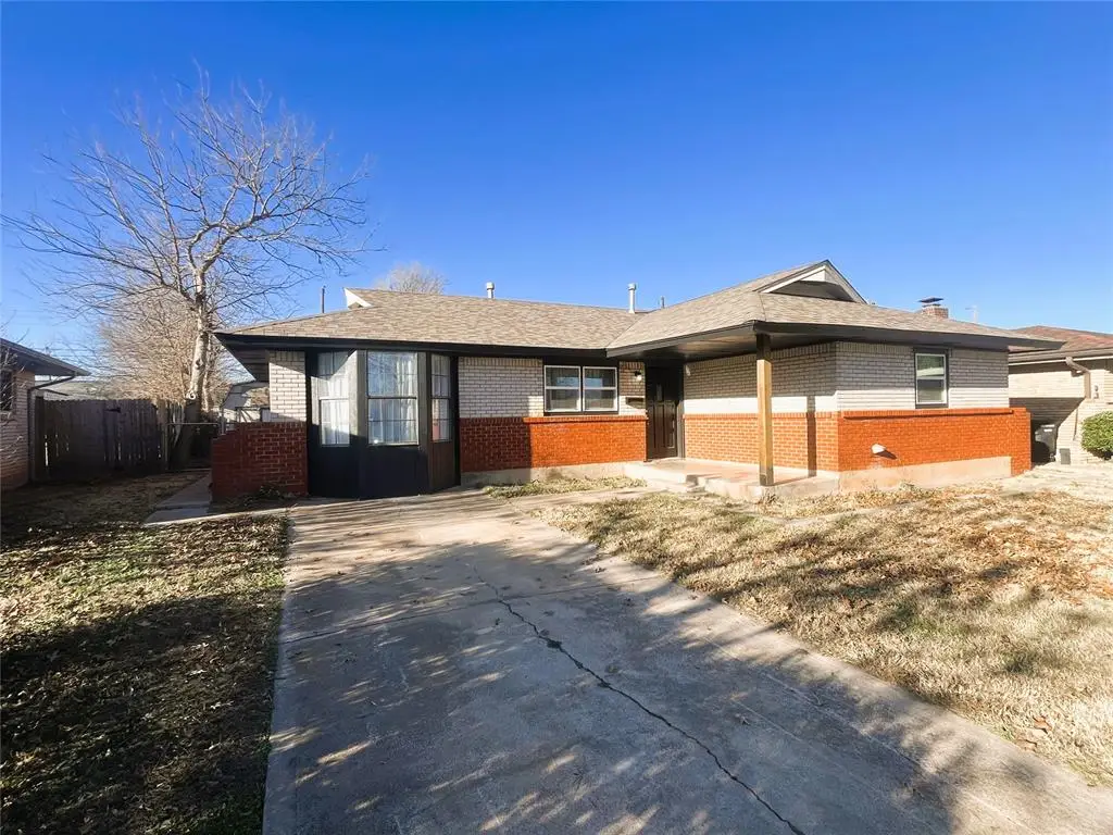 821 Arnold Avenue, Moore, OK 73160 - Image #1