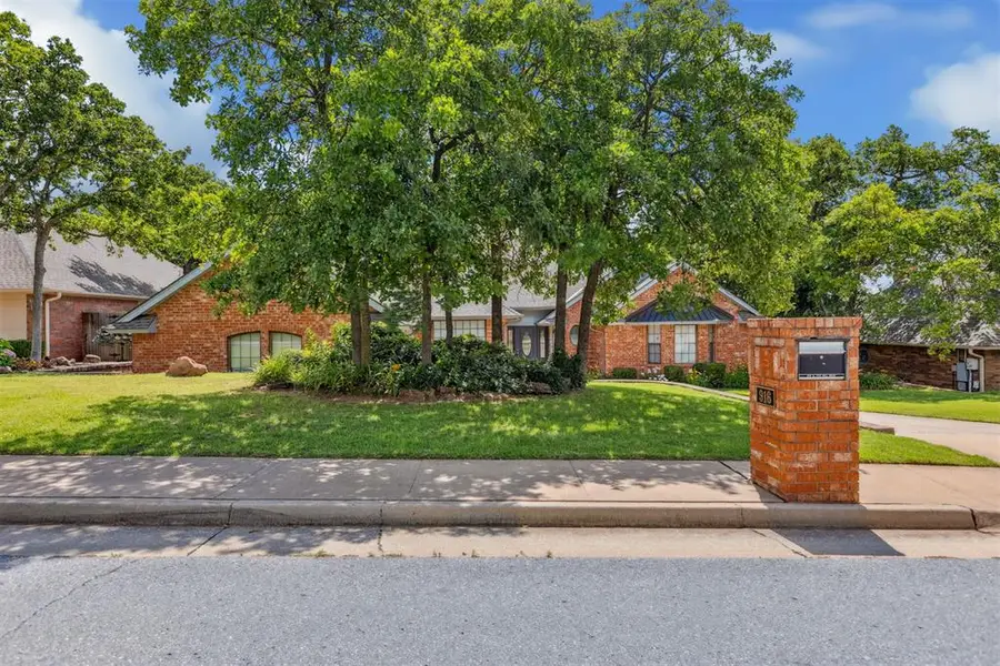 916 Fox Hill Drive, Edmond, OK 73034 - Image #3