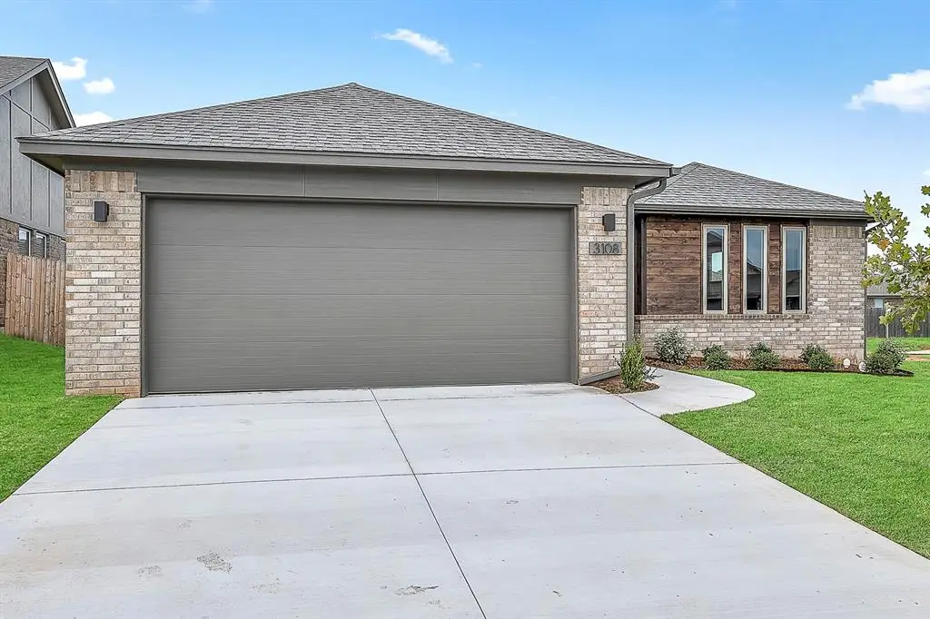 3208 Piney River Drive, Yukon, OK 73099 - Image #1