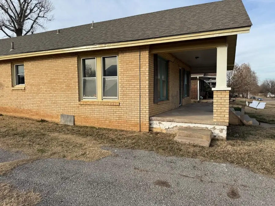 203 N Rush Avenue, Rush Springs, OK 73082 - Image #3