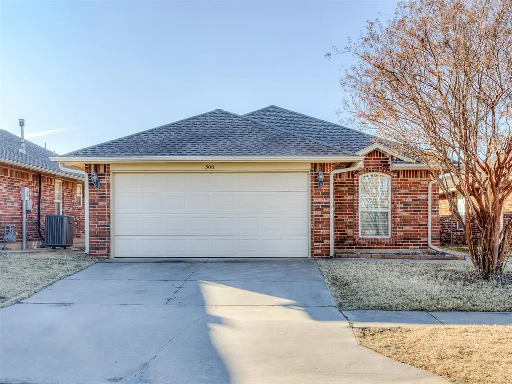 508 SW 38th Terrace, Moore, OK 73160 - Image #1