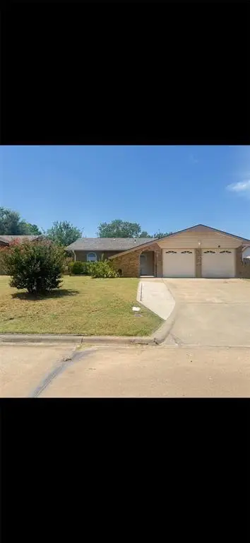 2410 NW Norman Circle, Lawton, OK 73505