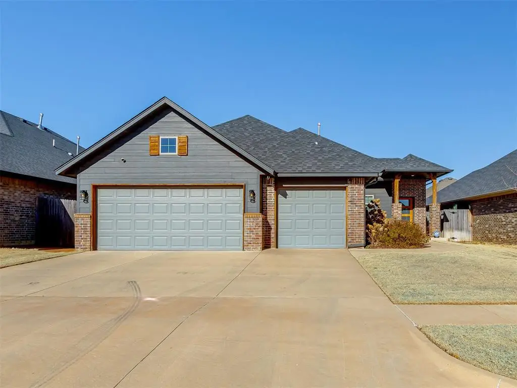 9025 NW 74th Street, Yukon, OK 73099 - Image #1