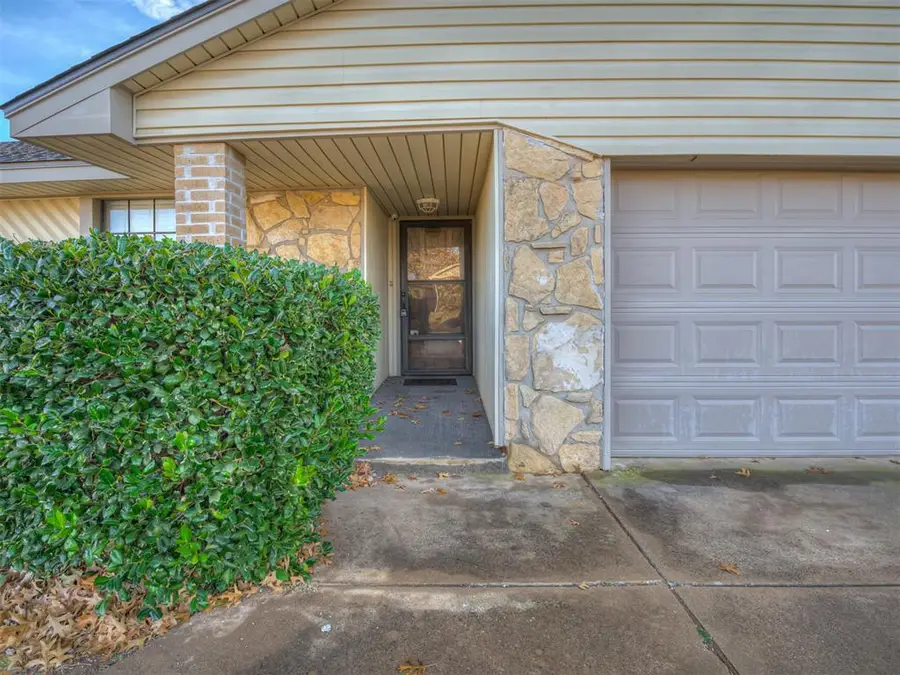 2505 S Miles Avenue, El Reno, OK 73036 - Image #2